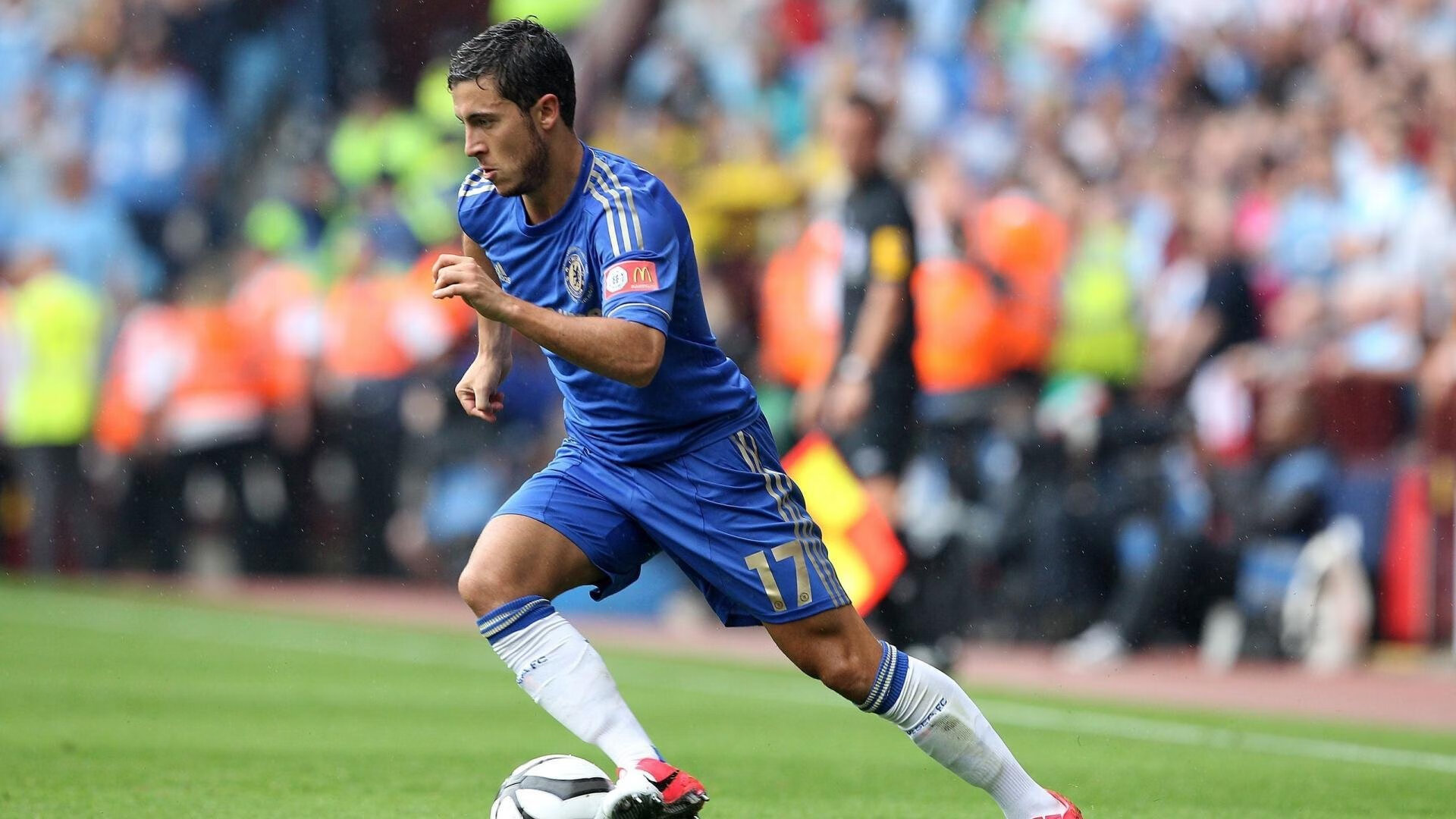 为什么伊萨克转会来到利物浦,赛季初的状态变得很差?,伊萨克身价