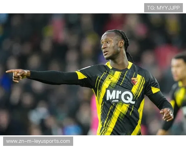 瓦伦西亚新援表现亮眼,助力保级,瓦伦西亚出的球星 瓦伦西亚新援表现亮眼,助力保级,瓦伦西亚出的球星